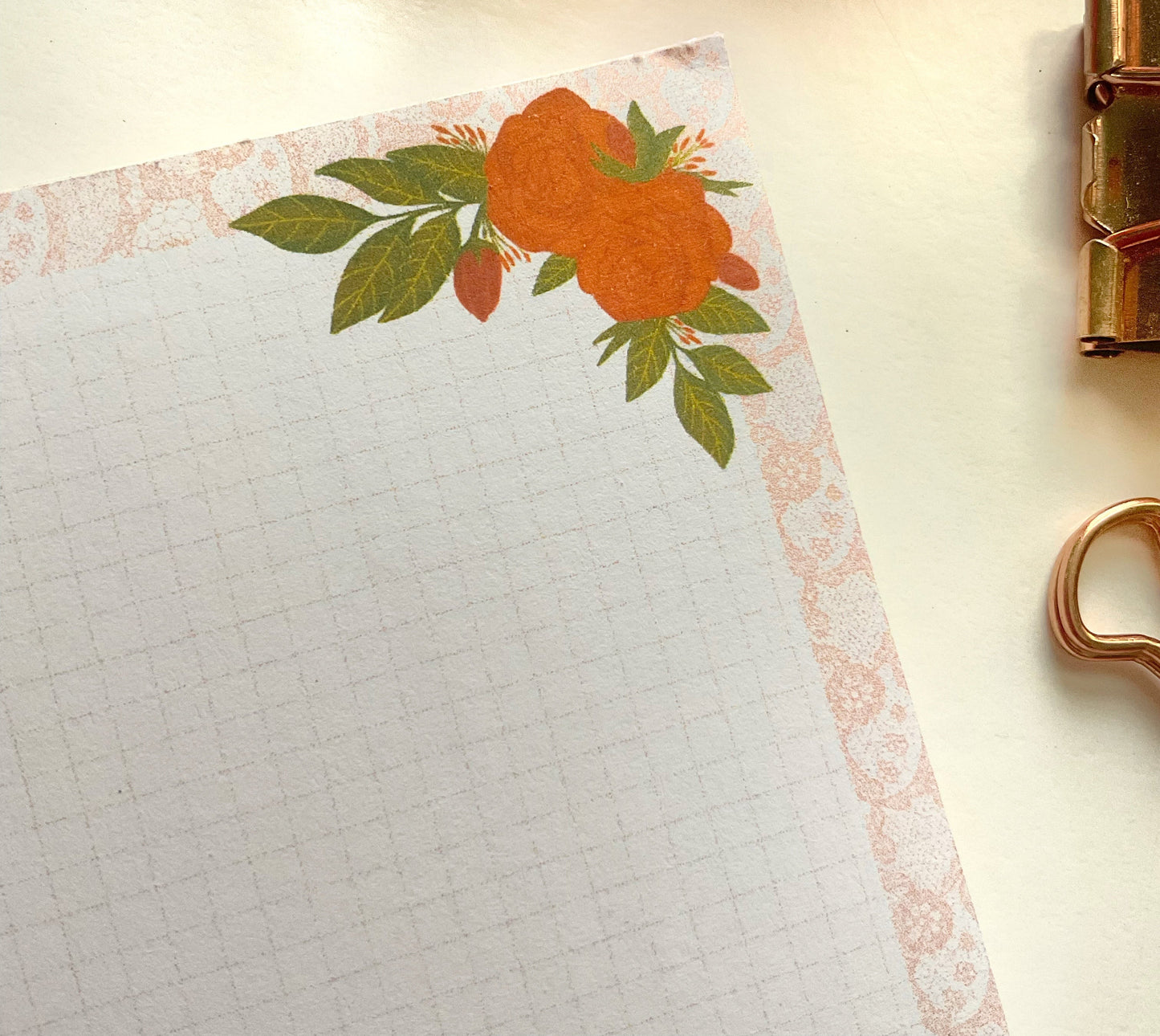 Elegant Lace & Red Roses Memo Pad – Classic Charm