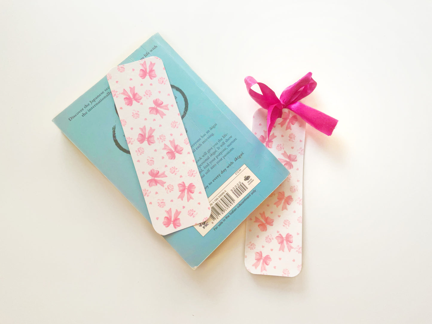 Coquette Bows & Roses Bookmark – Pink Elegance