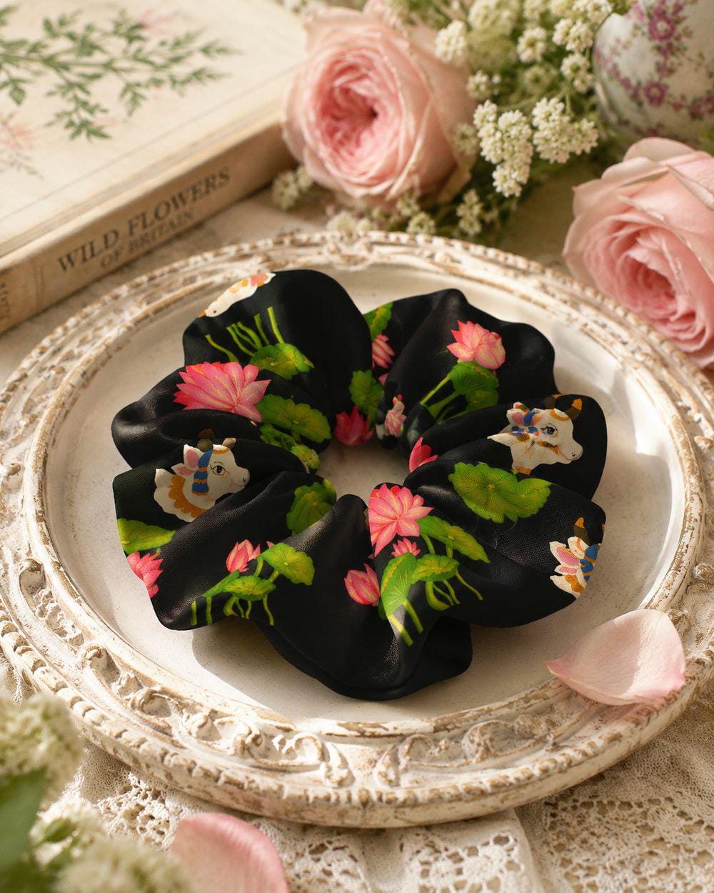 Vrindavan Nights scrunchie - Image 5